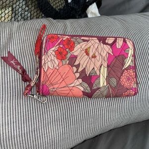 VB Accordion Wallet/Wristlet